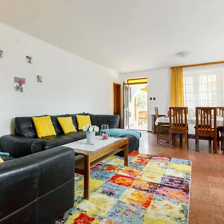 Holiday home Nimrod By Interhome *
